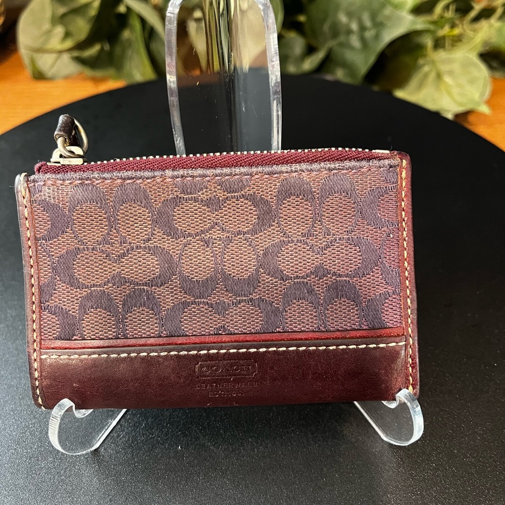 Coach Signature Canvas Coin/Card Holder Burgundy - Picture 3 of 6